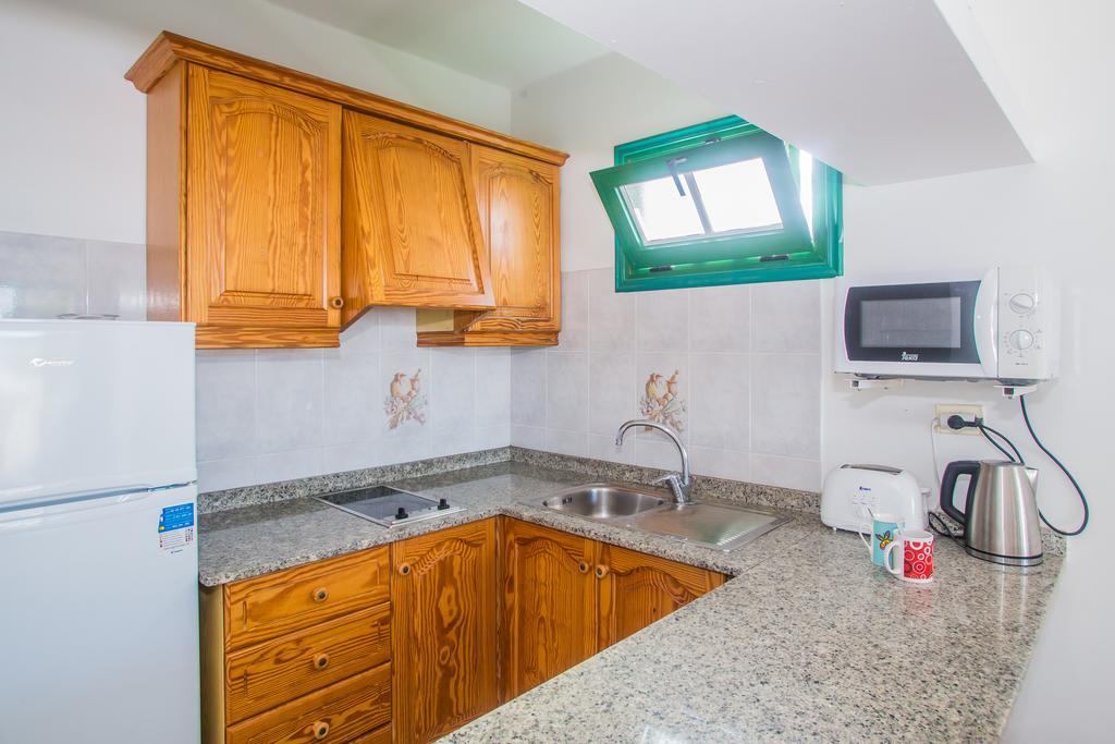Apartamentos Sal Y Mar ปูแอร์โตเดลคาร์เมน ภายนอก รูปภาพ