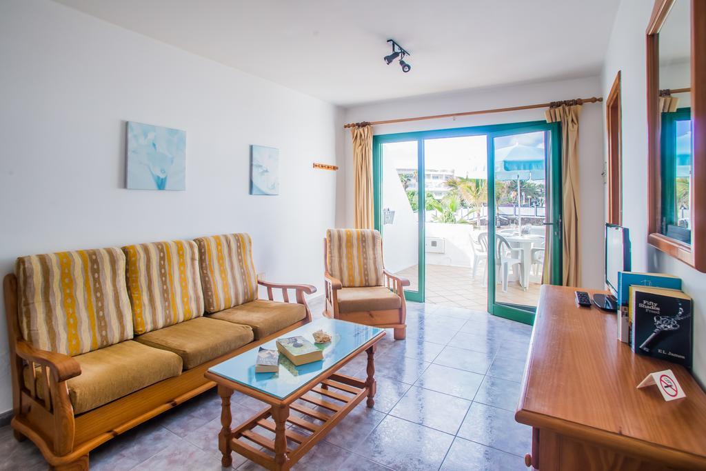 Apartamentos Sal Y Mar ปูแอร์โตเดลคาร์เมน ภายนอก รูปภาพ